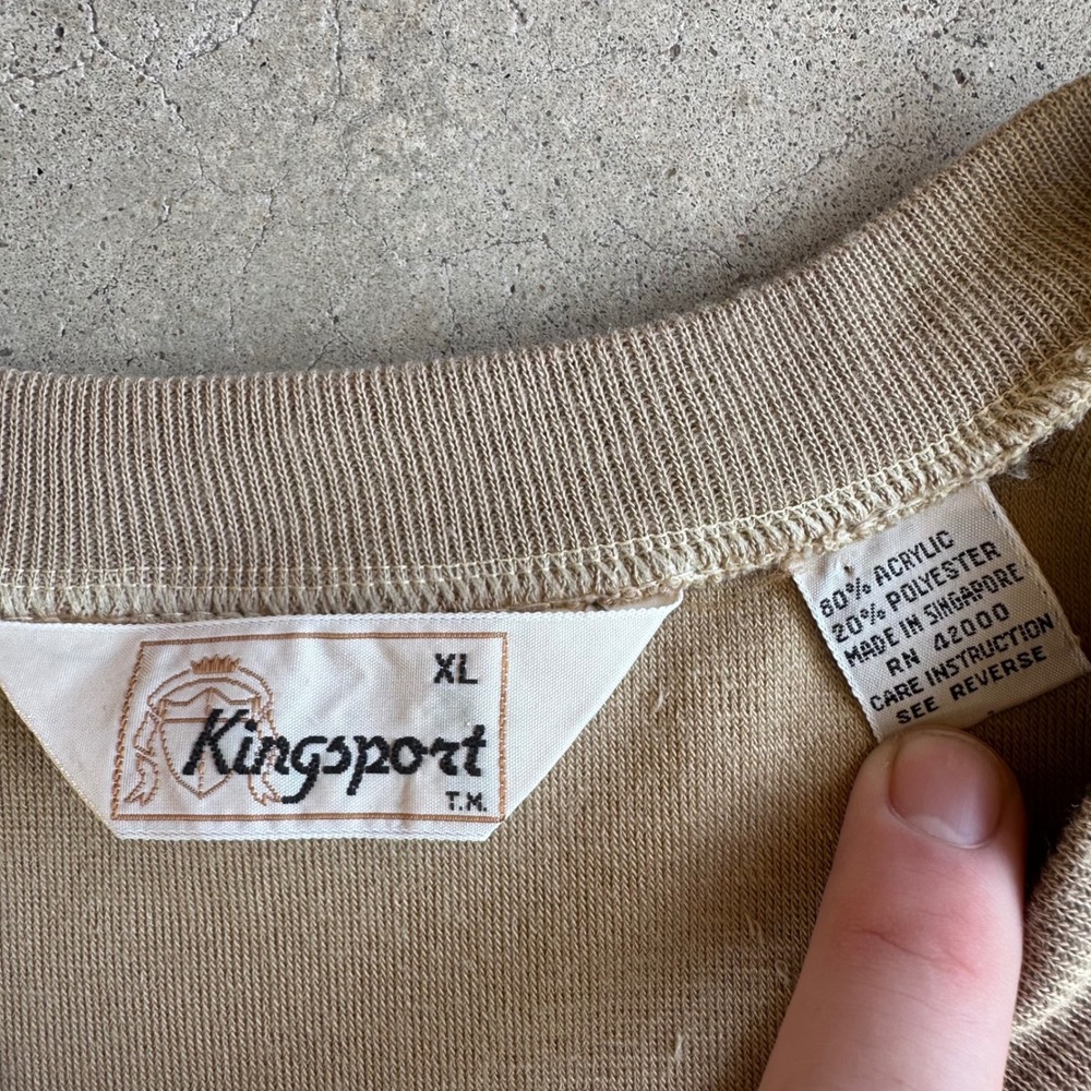 Kingsport Velour Sweatshirt Mens XL Tan Excellent Vintage V-Neck Raglan Sleeve - Picture 3 of 4